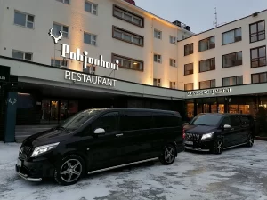 Comparing Private Transfers, Buses and Taxis in Lapland