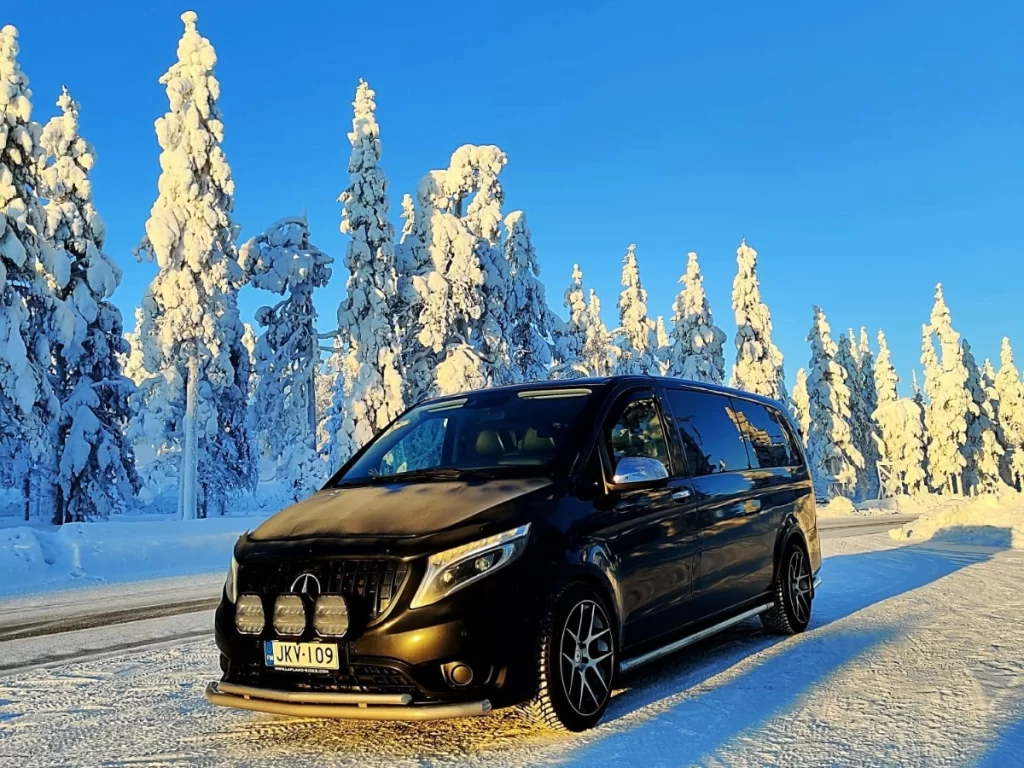 Mercedes-Benz minivan on a snowy road in Finnish Lapland